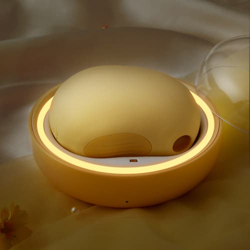 Mango - Clit Sucker Vibrator with UV Sterilizing Nightlight Charging Case