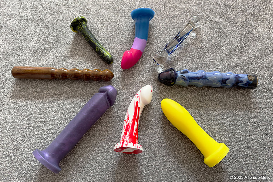 A Beginner's Guide to Choosing the Right Dildo